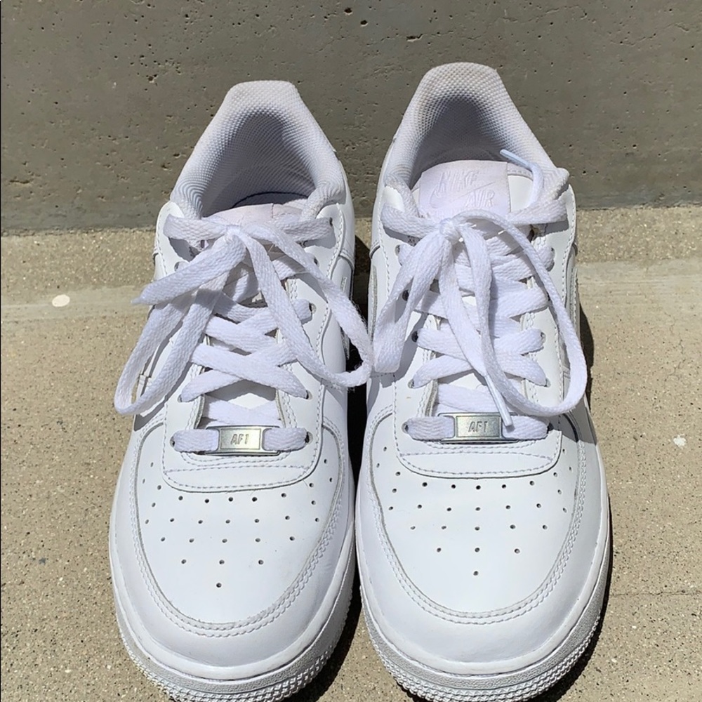 Low airforce 1s